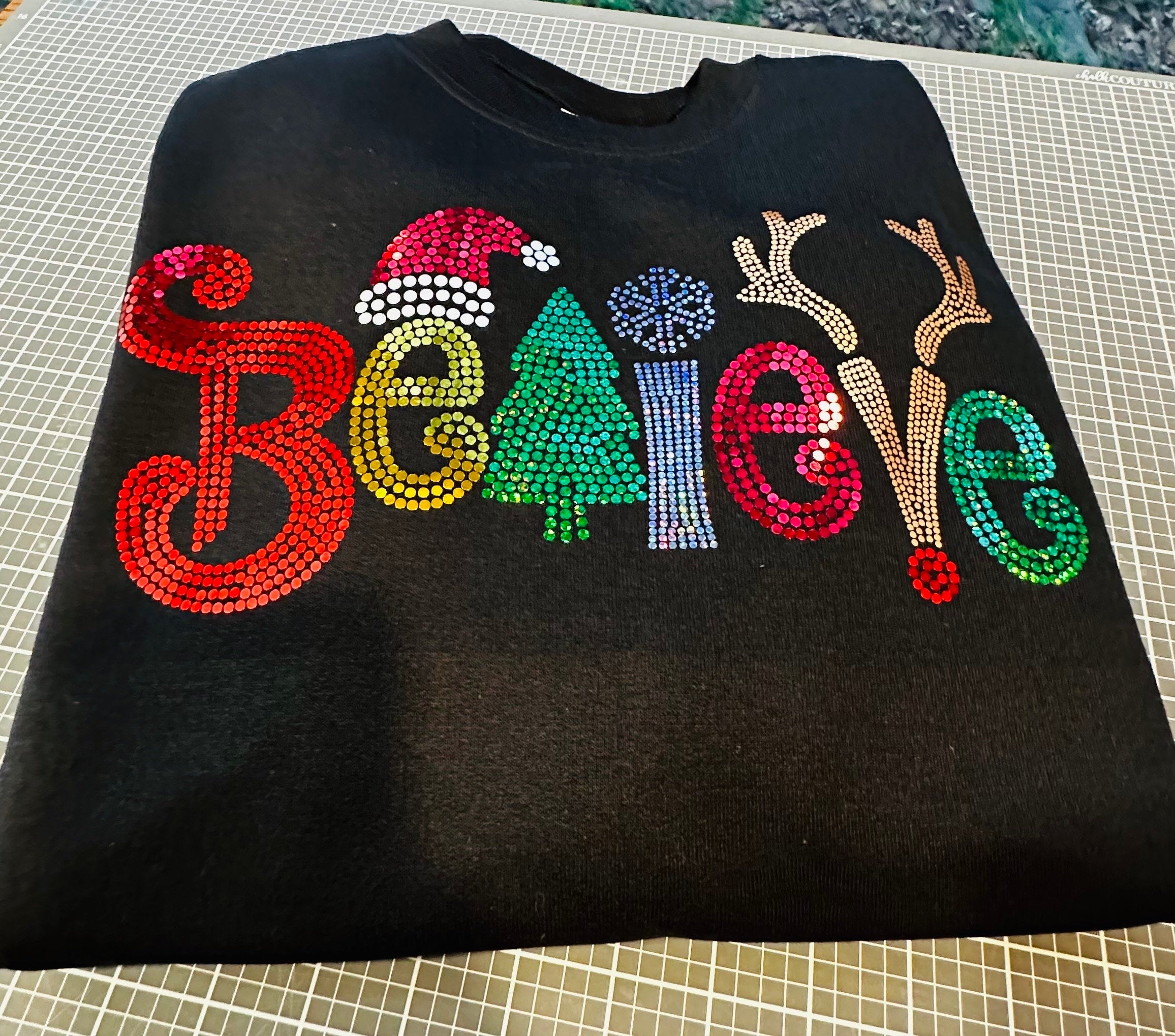Believe Bling Tee, T-Shirt/Christmas Design! Christmas Sweatshirt! Long Sleeve V Neck! Holiday Bling Tee! White, Black, Hot Pink, Navy Tees! - Stitch N Bling